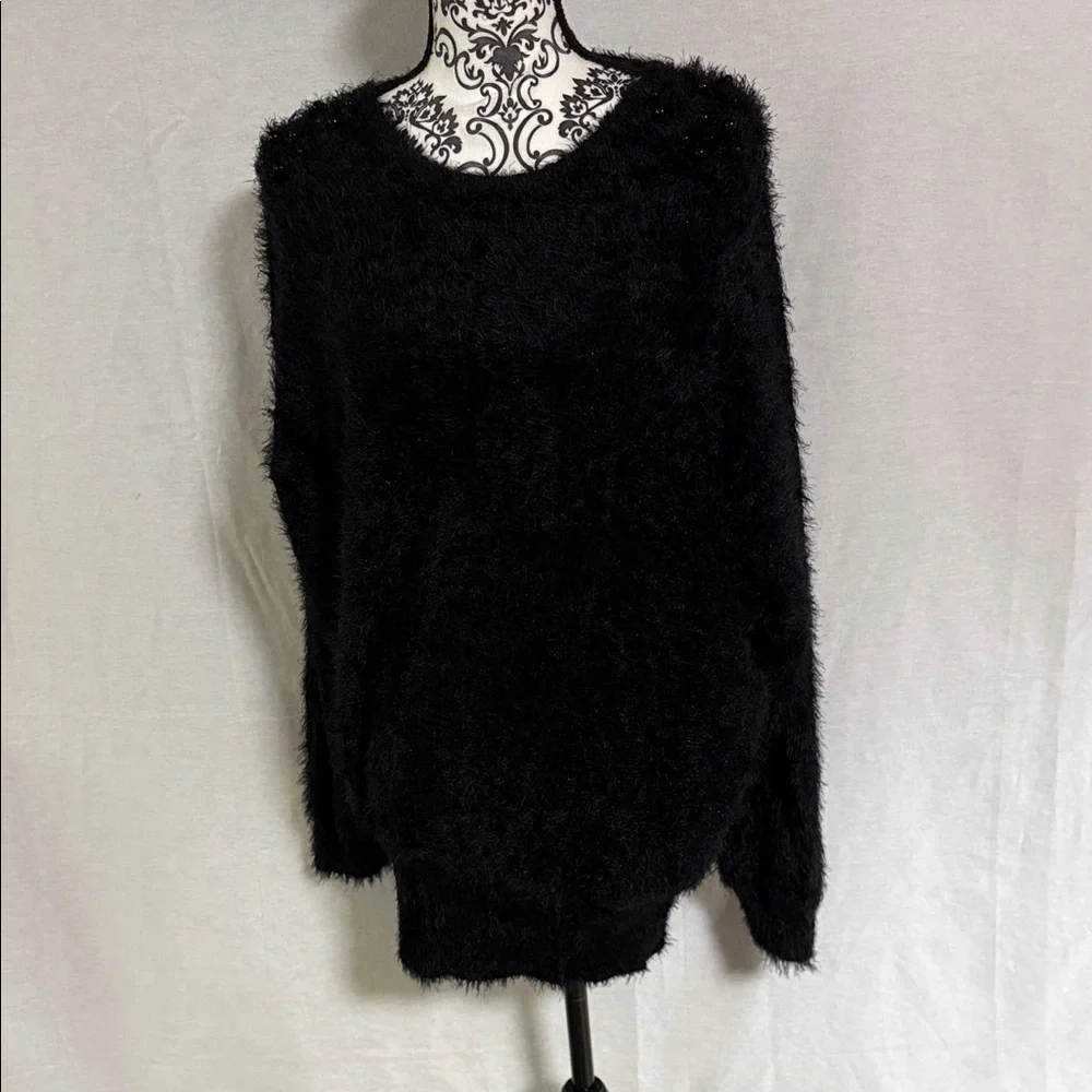 Black Rivet Women's Eyelash Pullover Black Crew Neck Sweater Dolman sleeves  EUC
